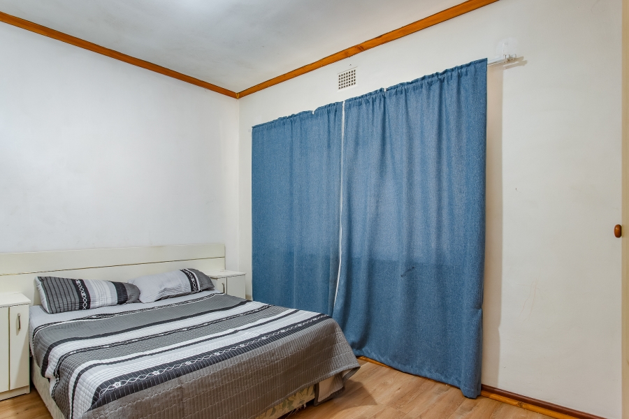 3 Bedroom Property for Sale in Lemoenkloof Western Cape